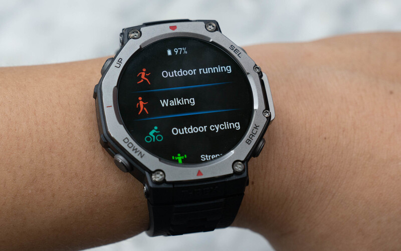 Amazfit T-Rex 3 là mẫu smartwatch mới nhất đến từ thương hiệu Amazfit, mang đến độ bền vượt trội theo tiêu chuẩn quân đội Mỹ